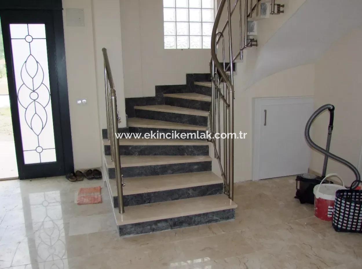 Luxus-Villa Zu Verkaufen In Zeytinalanda Köyce'inz Zeyt'nalanda 6800M2 Land Villa Zum Verkauf Mit Voller Seeblick