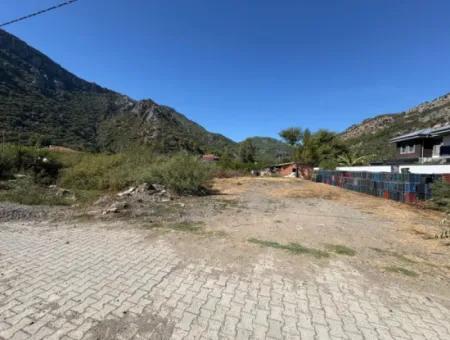 Grundstück Zum Verkauf Im Bebauten Gebiet Des Dorfes In Mergenli