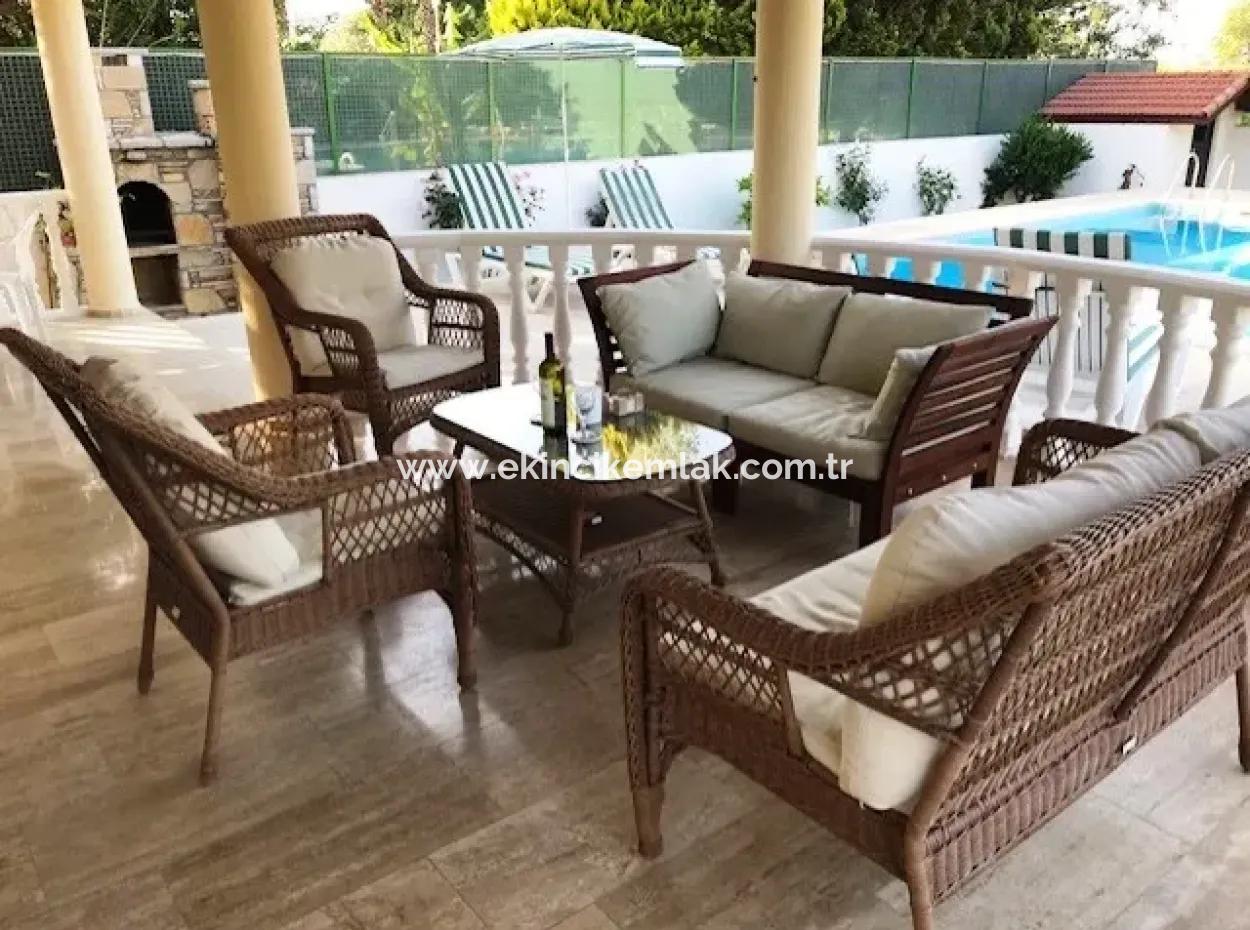 3 1 Villas For Sale In A Plot Of 645M2 In Arıkbaşı, Dalyan