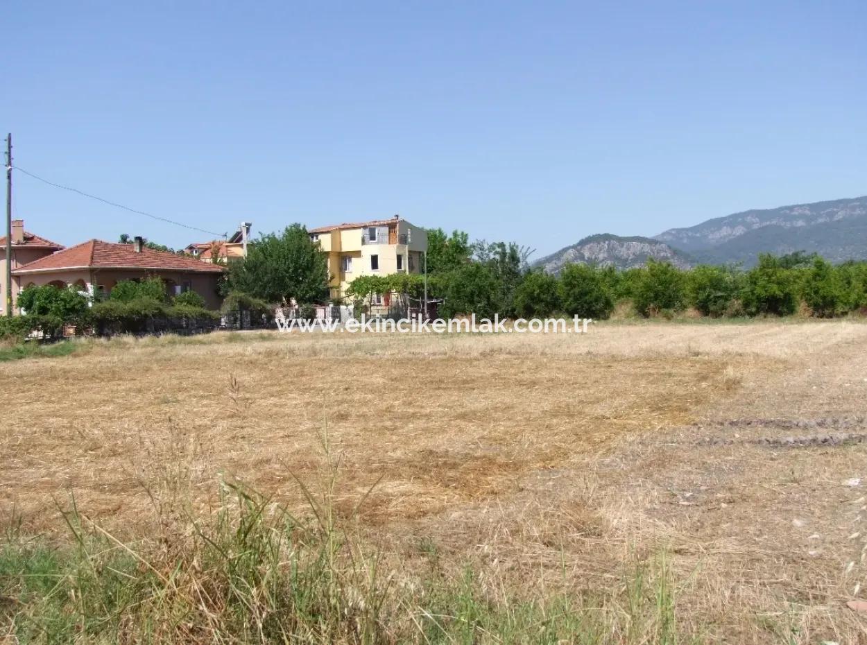 Plot For Sale On The Corner Of 540M2 In Okcular