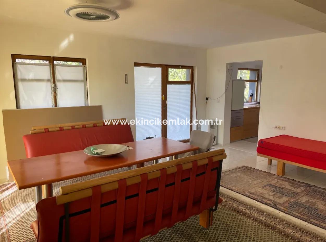 Single Storey House For Sale In A Plot Of 2882 M2 In Eskikoy