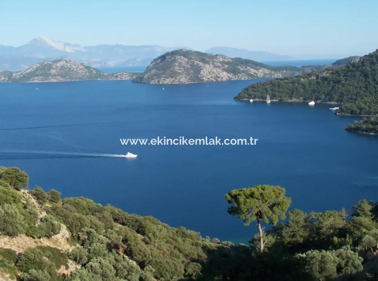 Sarsalada Deniz Manzaralı 4274M2 Arsa İçinde Satılık Taş Ev