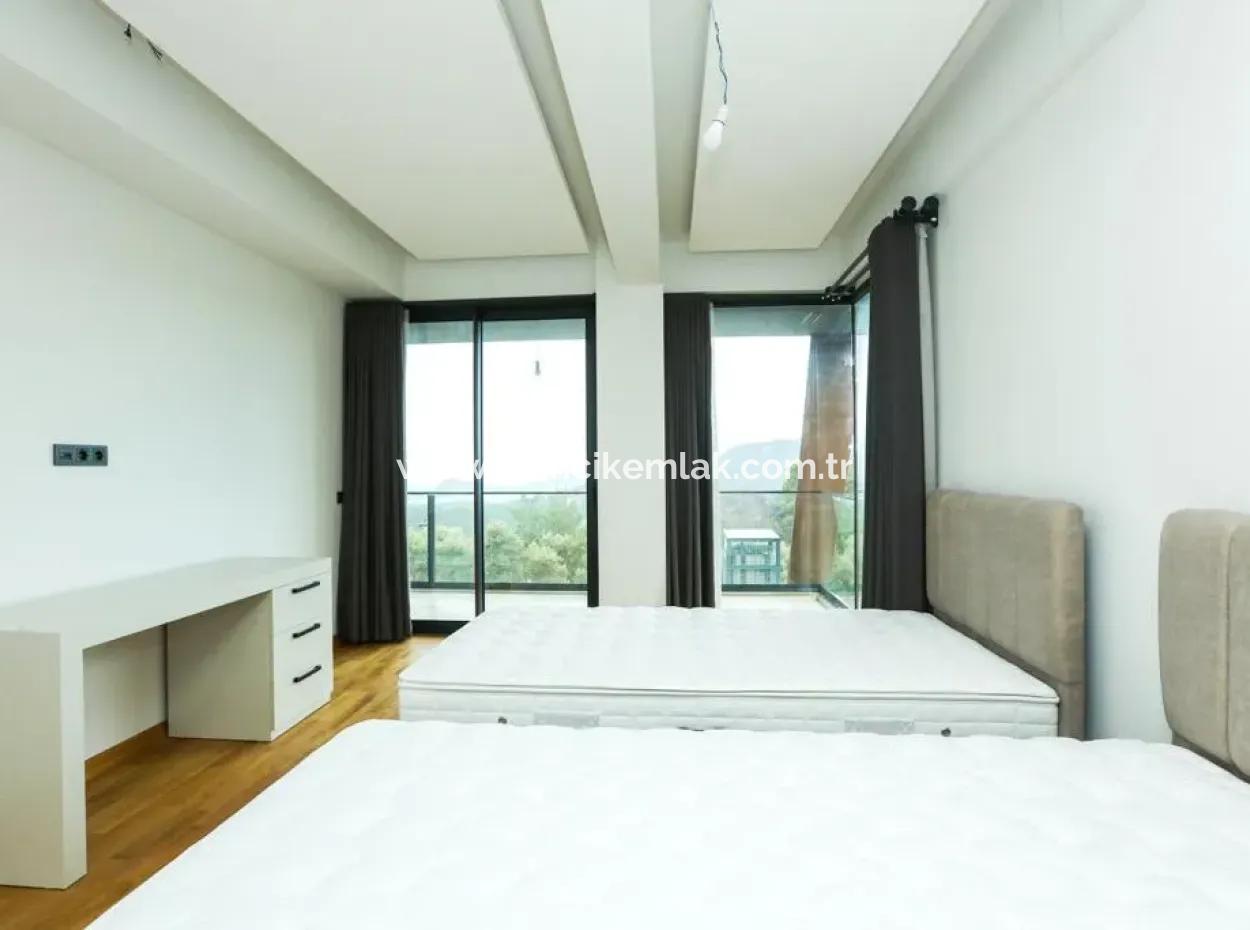 Sarıgerme'de Deniz Manzaralı Satılık Taş Villa