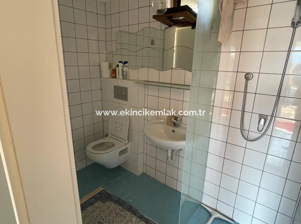 Eskiköy'de 2882 M2 Arsa İçerisinde Müstakil Satılık Tek Katlı Ev