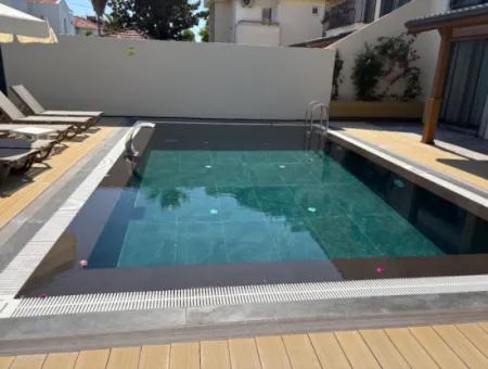 Dalyan'da Gülpınar'da Satılık 4+1 Villa