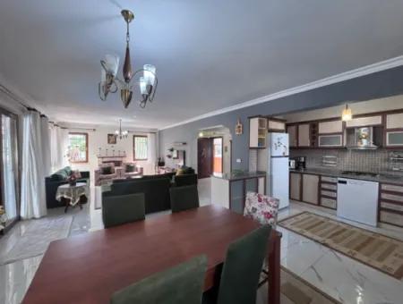 Dalyan Merkezde 301M2 Arsa İçerisinde 5+1 Satılık Villa